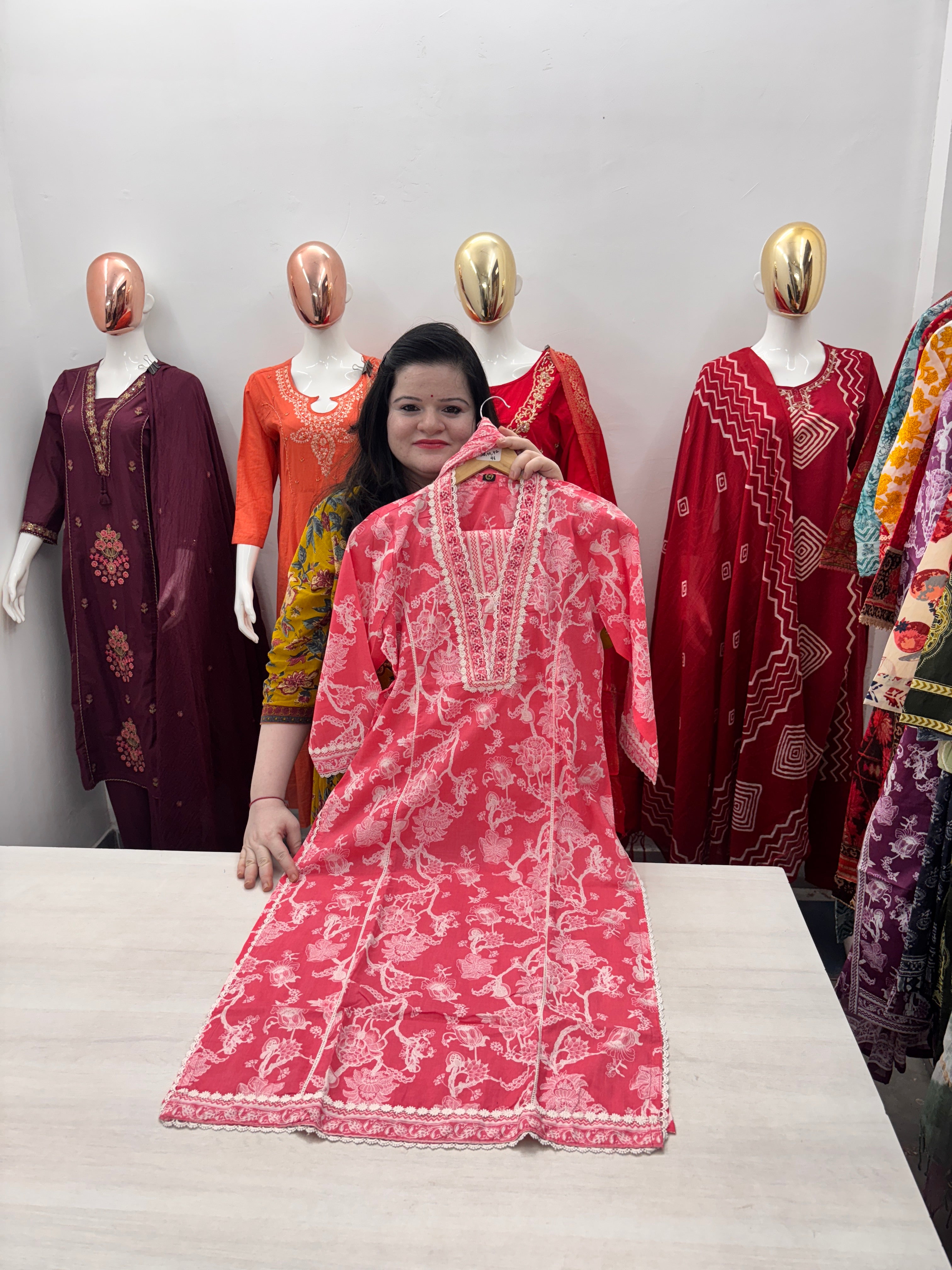 Straight v-neck cotton kurta dupatta set with handwork and lace