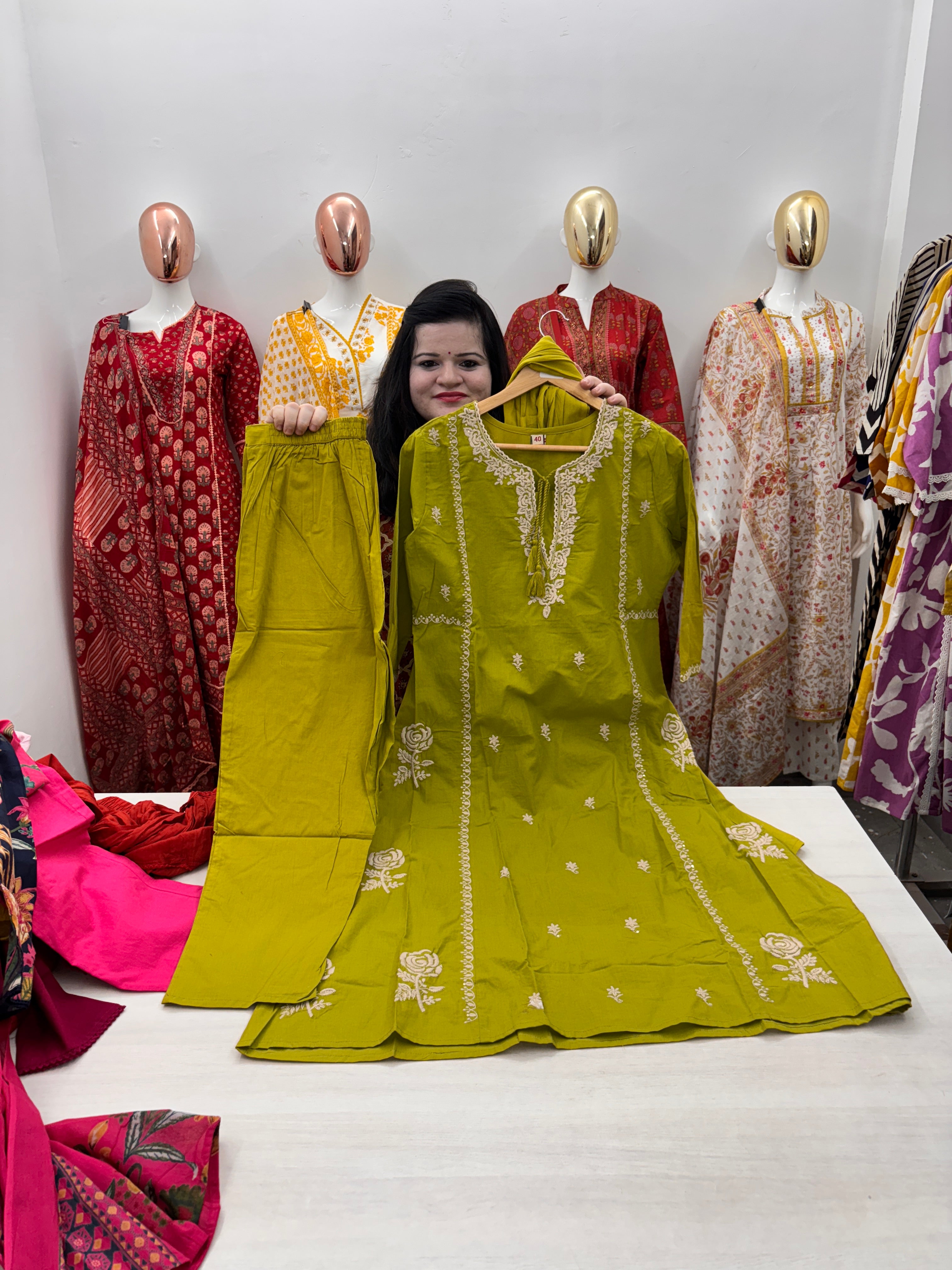 cotton 3pc Beautiful neck embroidery with laces