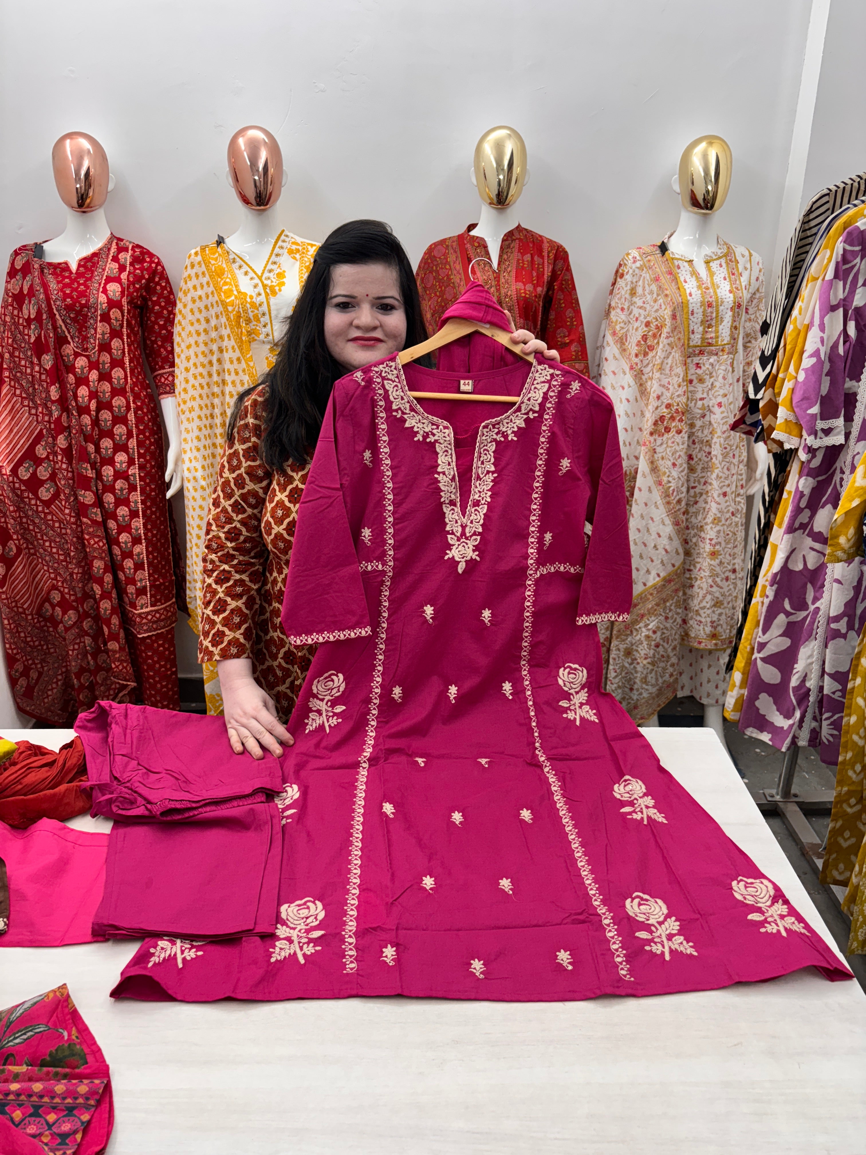 cotton 3pc Beautiful neck embroidery with laces