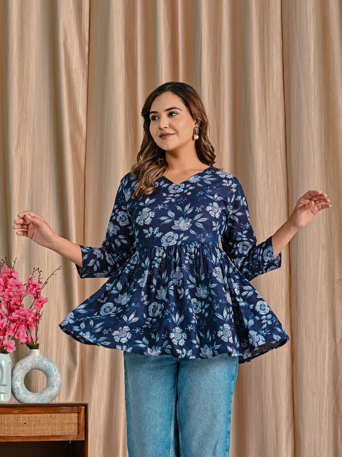 Short cotton top for girls