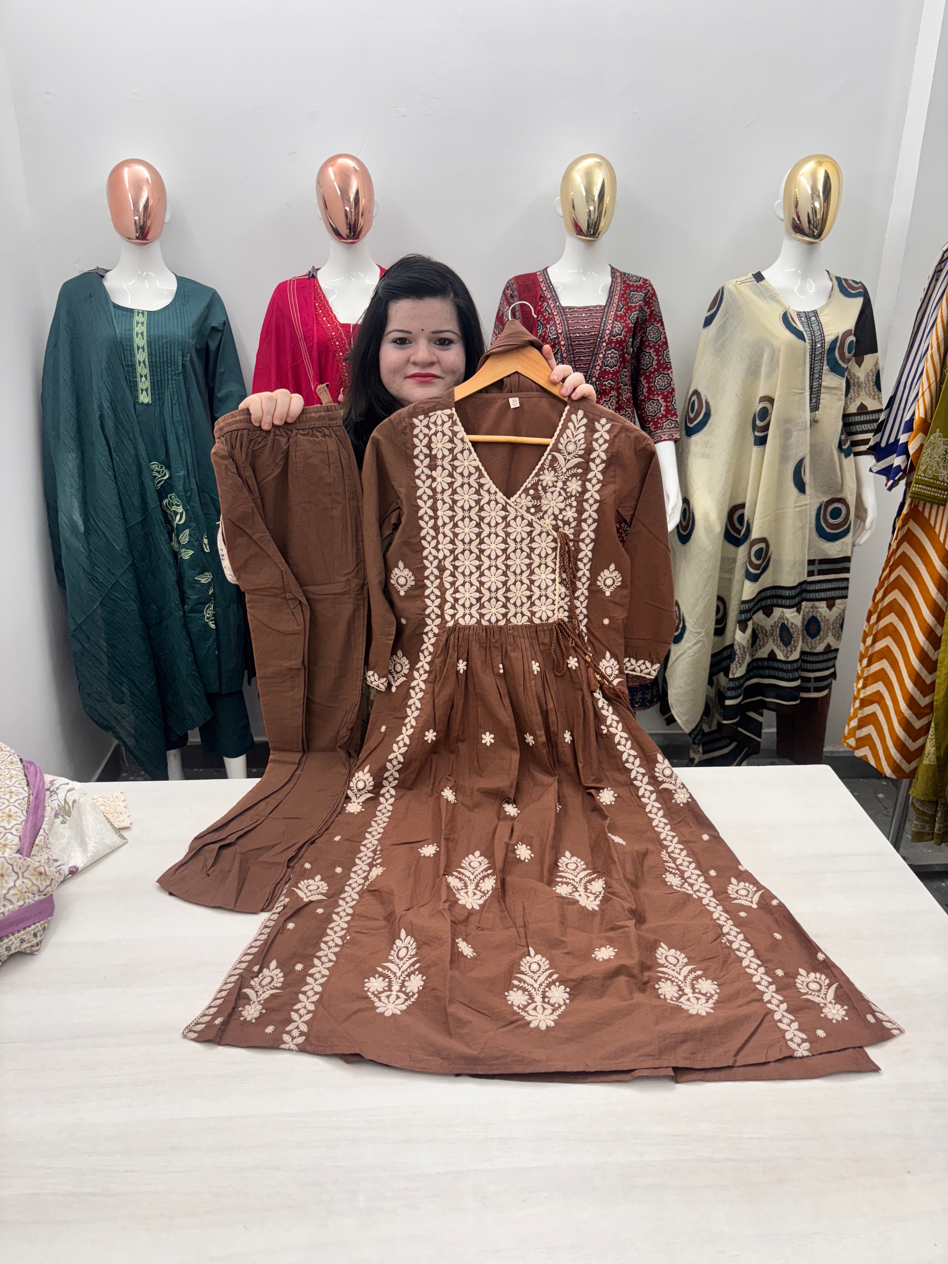 Thread embroidery A line with Straight Pant in pure cotton