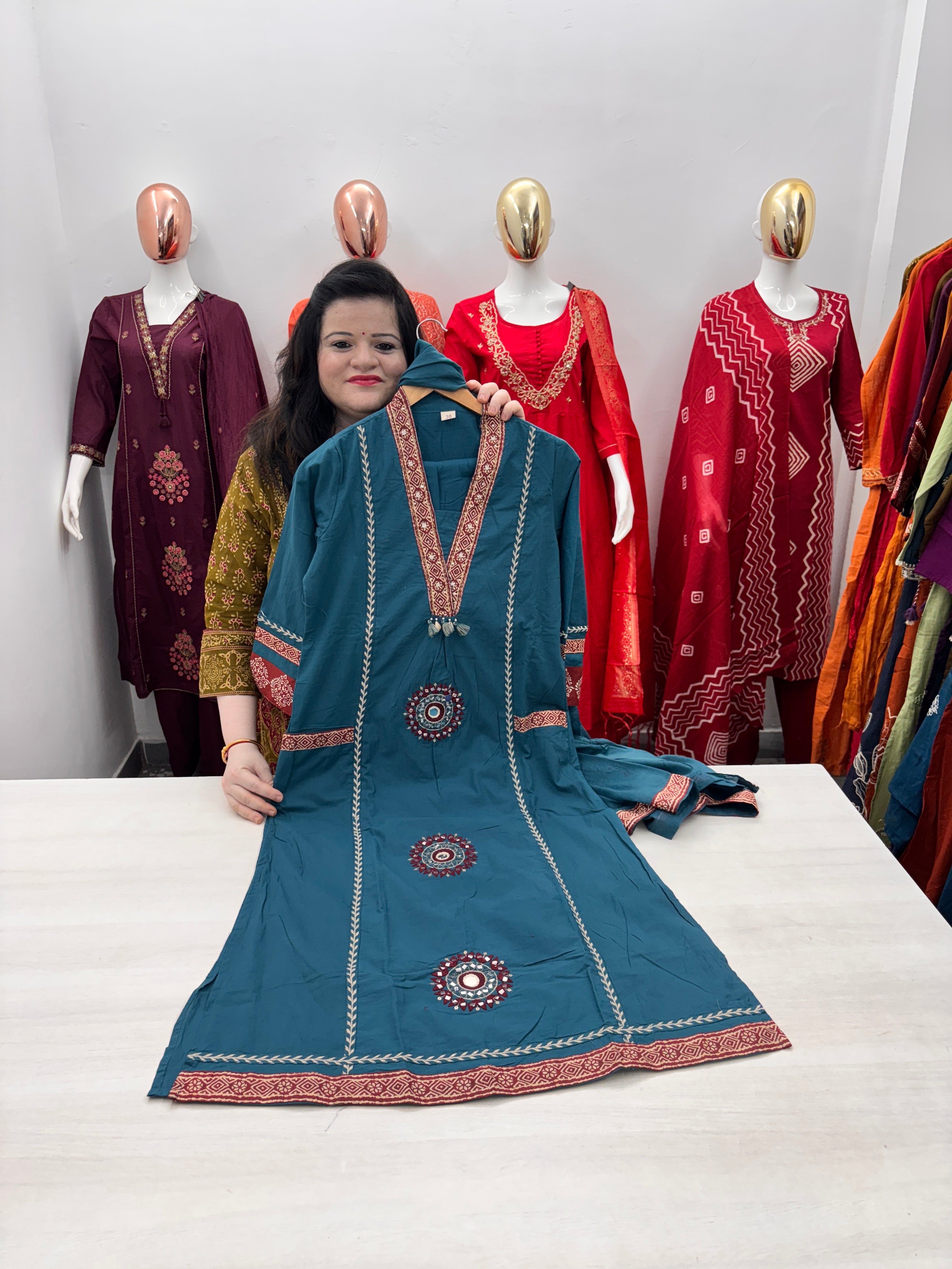 Cambric cotton 3pc dupatta set