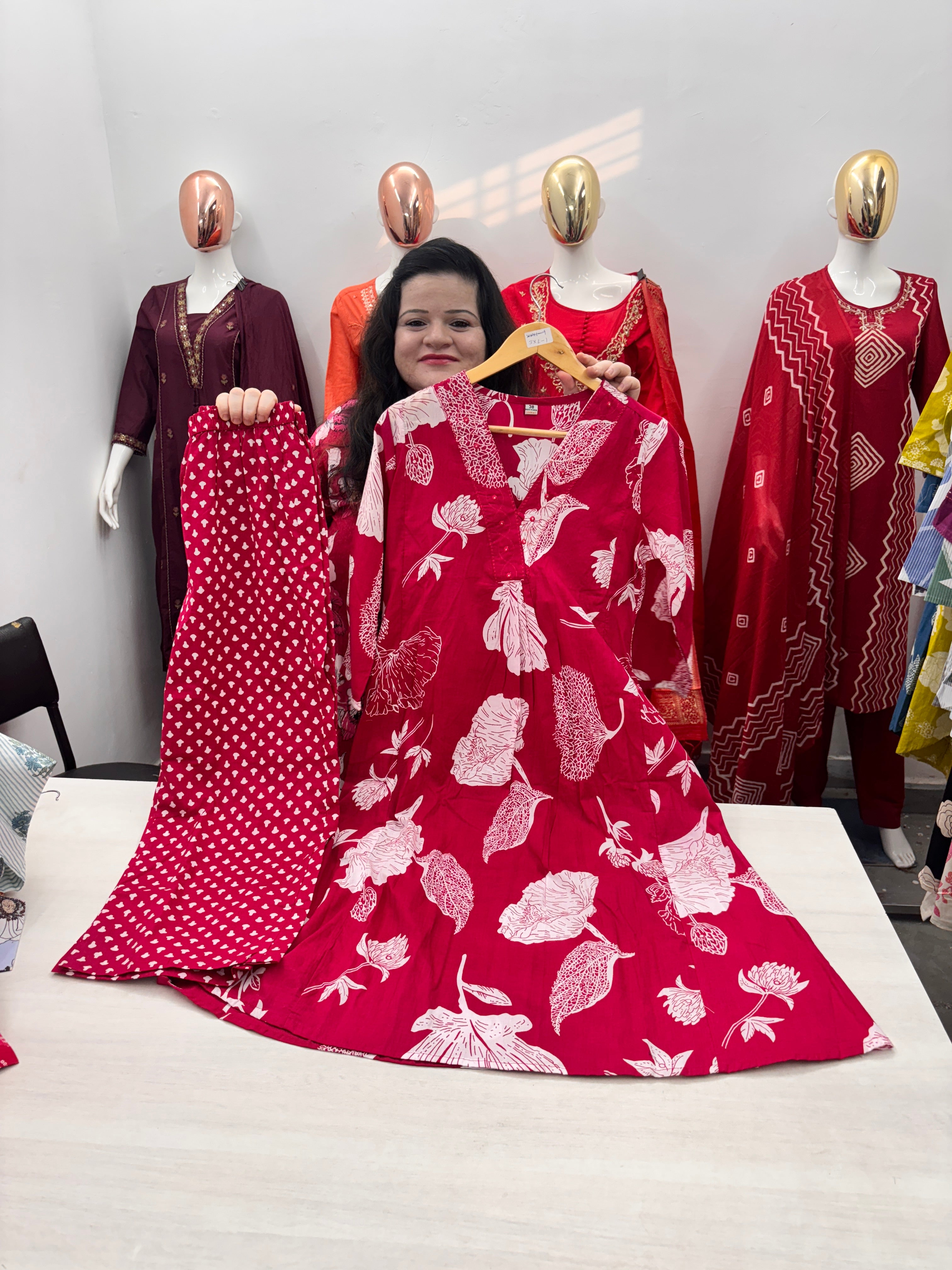 cambric cotton coord set with V-neck