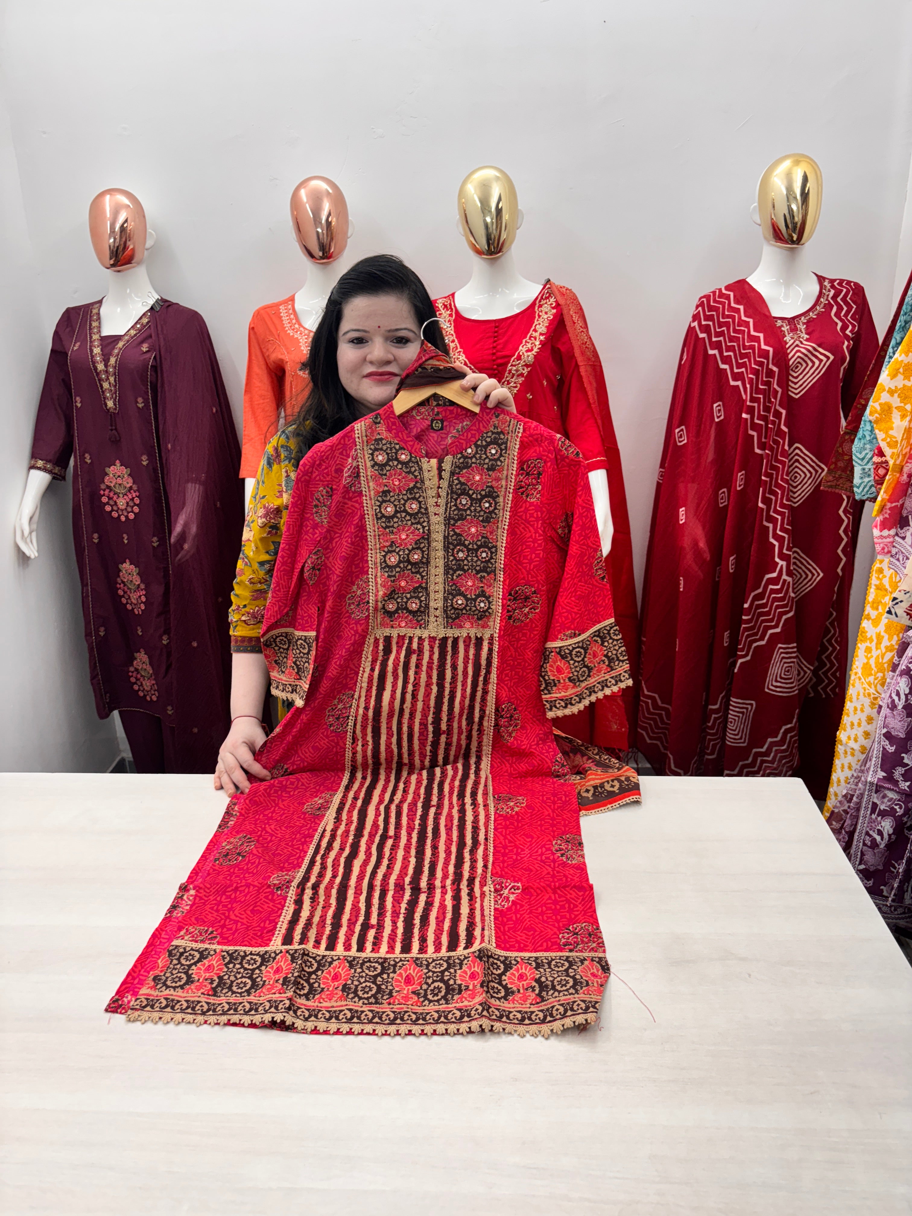 Straight cotton kurta dupatta set with handwork