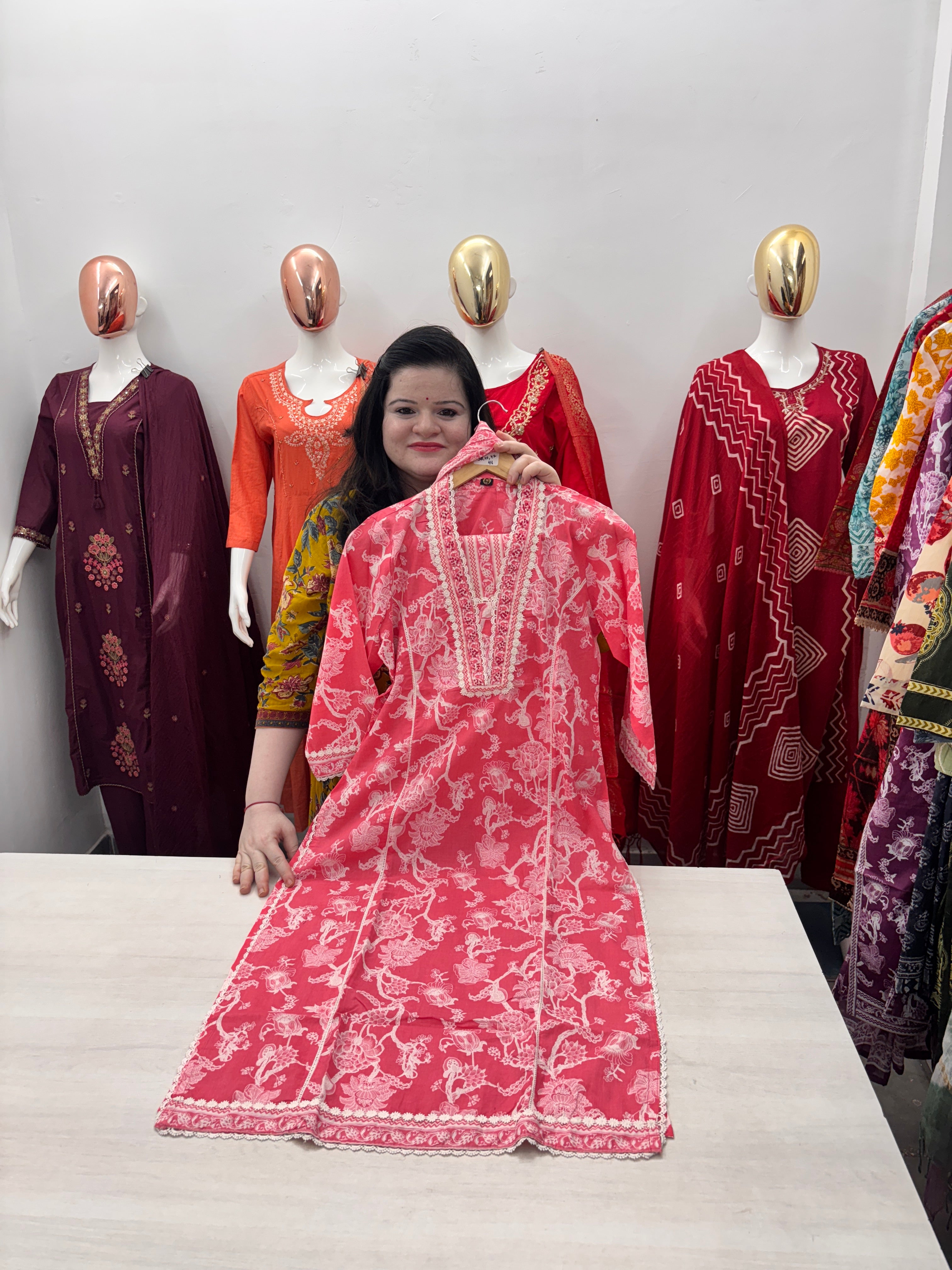 Straight v-neck cotton kurta dupatta set with handwork and lace