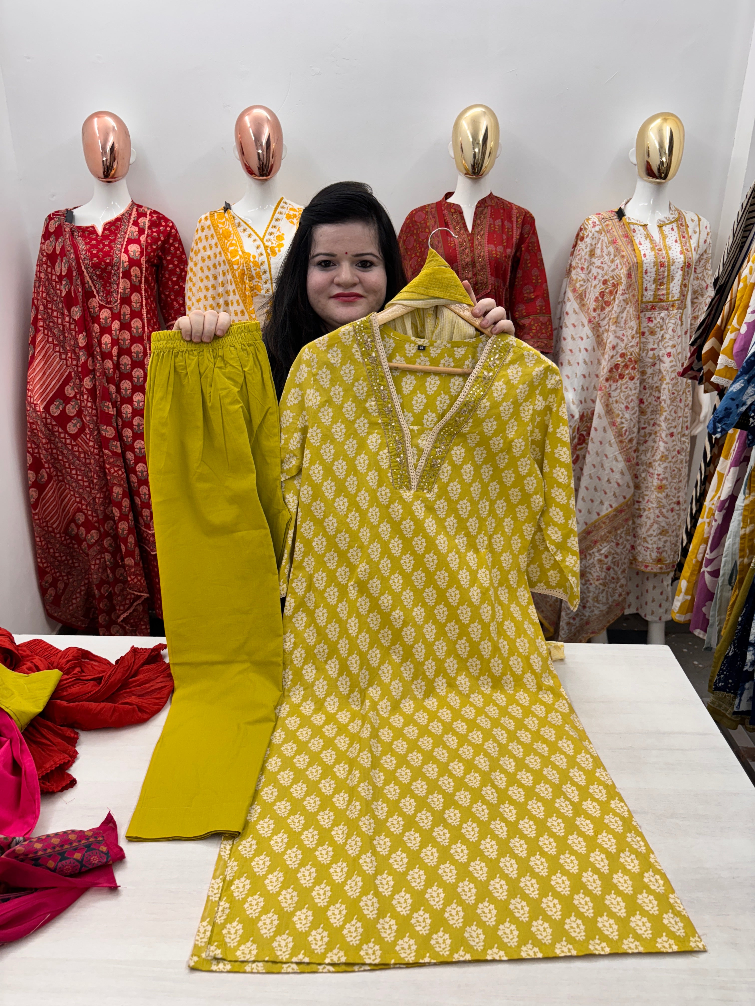 V neck with lace 3Pc suit with dupatta