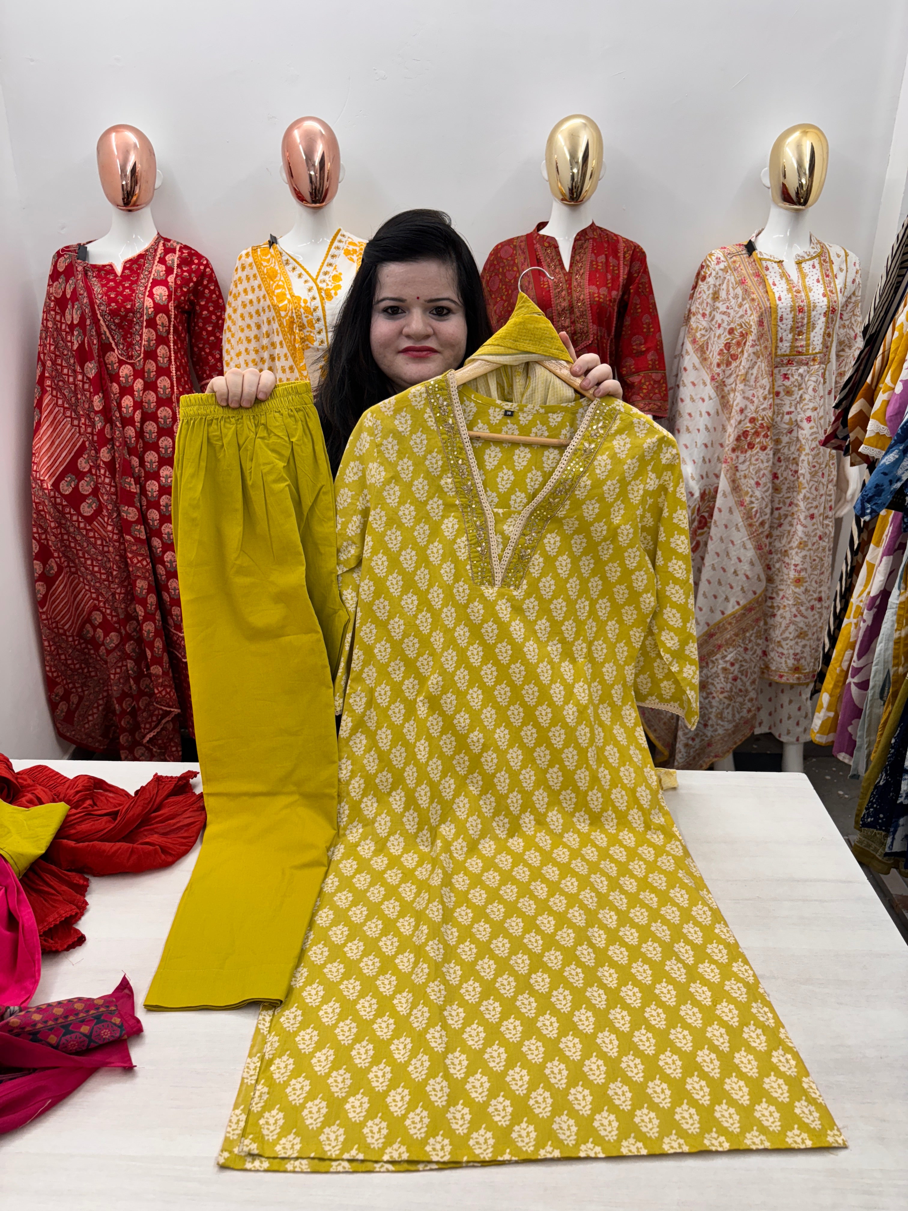 V neck with lace 3Pc suit with dupatta