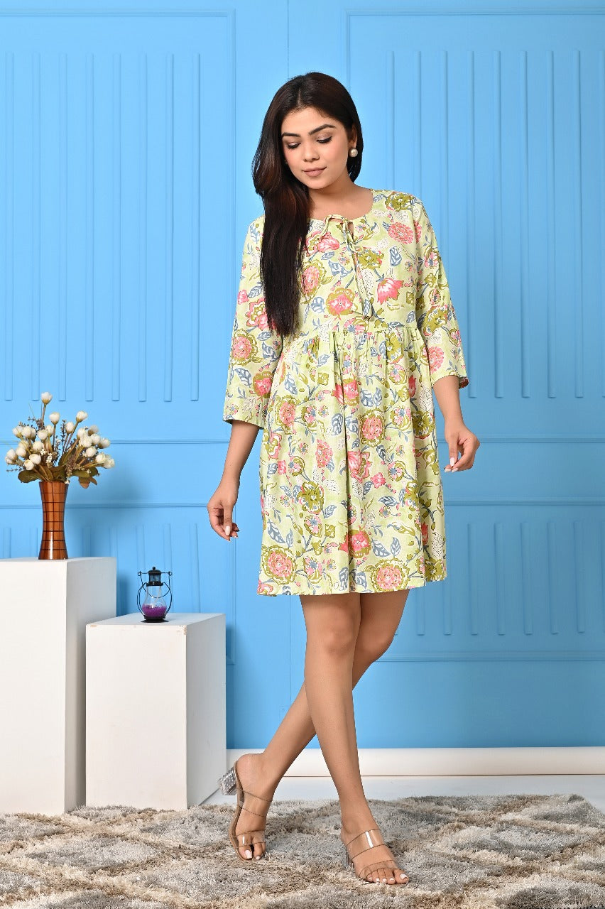 Stylish rayon short dress for girl's