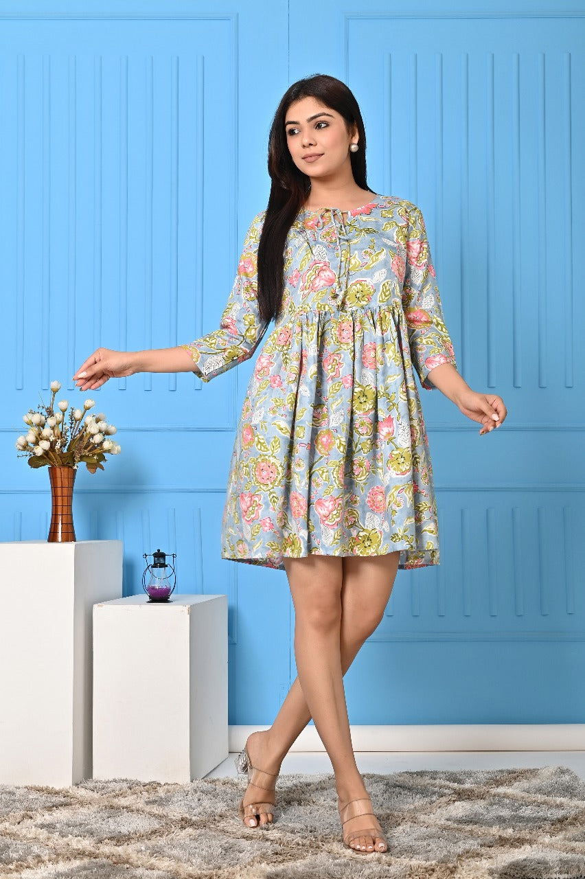 Stylish rayon short dress for girl's